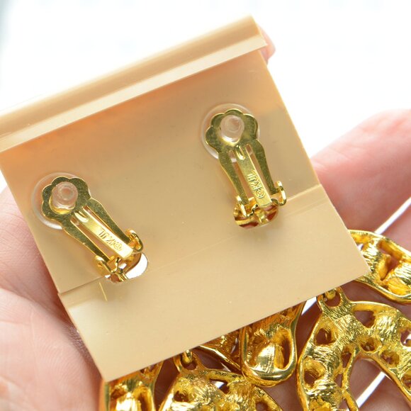 Kenneth Jay Lane KJL Crystal Drop Clip Earrings - Picture 7 of 9